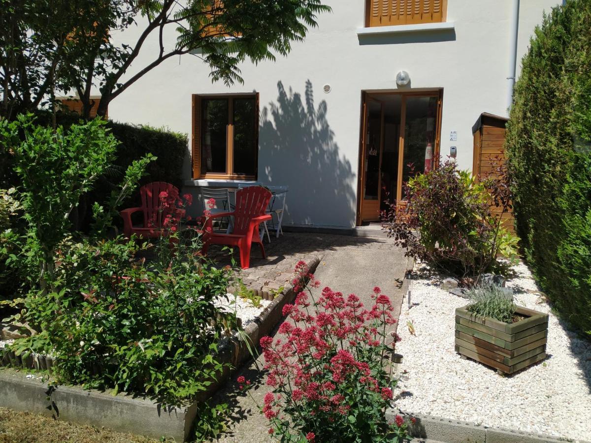 Appartement Rez De Jardin Montee De L'Alpe D'Huez La Garde  Buitenkant foto